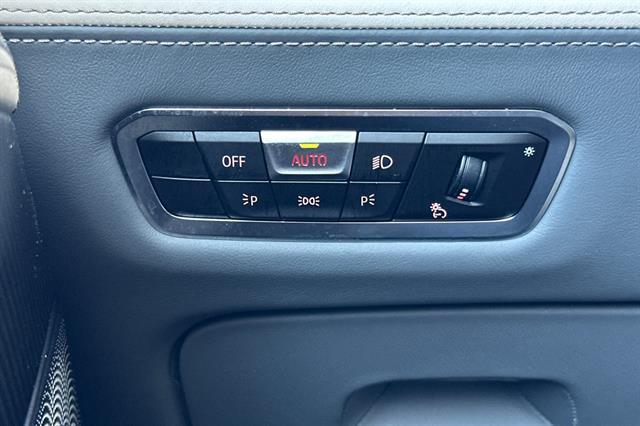 Photo of 2023 Frozen Pure Grey Metallic BMW X7