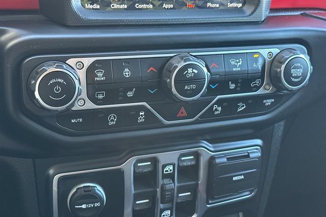 Photo of 2020 Black Clearcoat Jeep Wrangler Unlimited