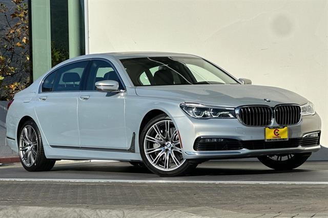 2018 BMW 750