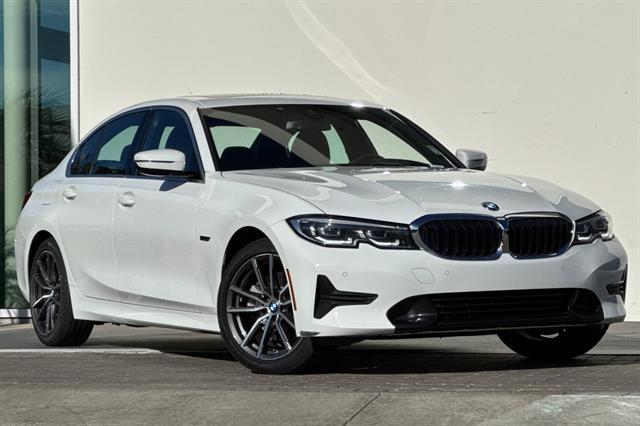 2022 BMW 330E