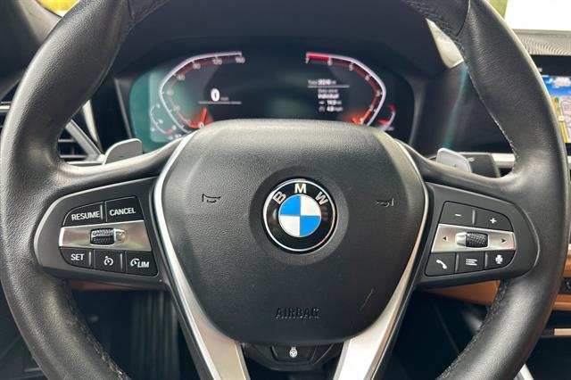Photo of 2022 Melbourne Red Metallic BMW 330