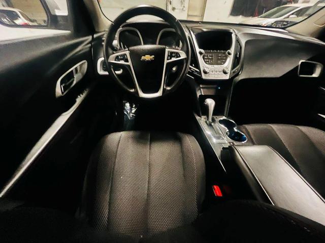 Photo of 2015 Silver Chevrolet Equinox