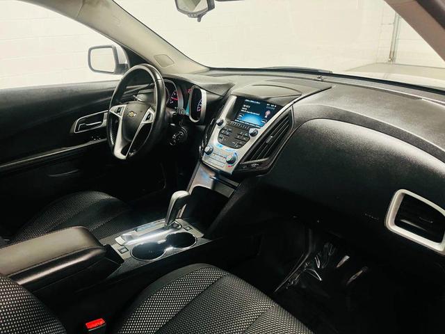 Photo of 2015 Silver Chevrolet Equinox