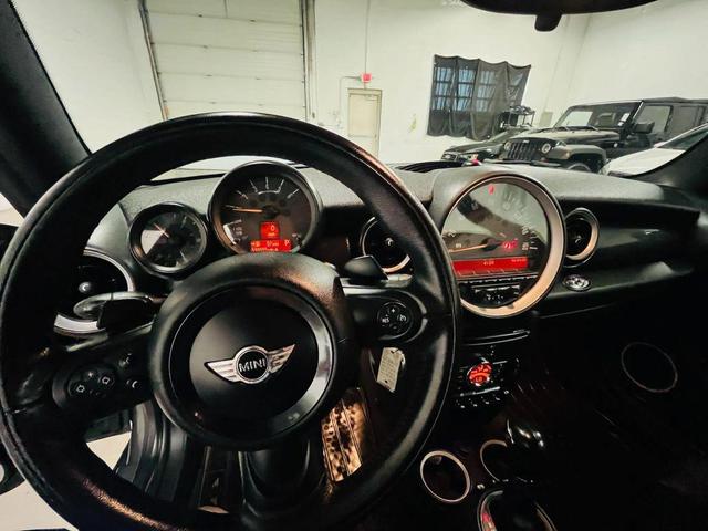 Photo of 2015 Gray MINI Convertible