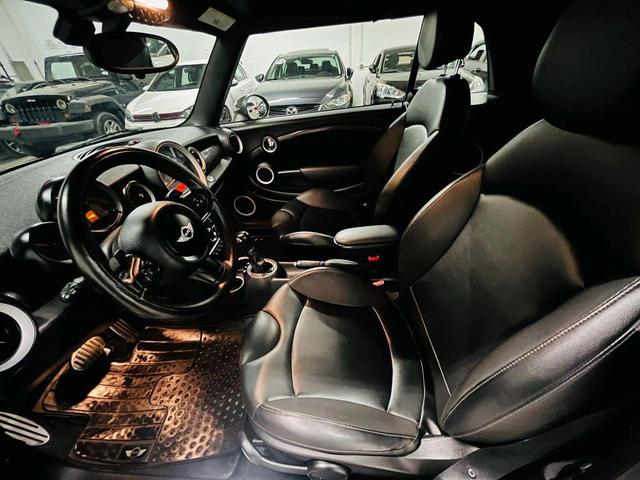 Photo of 2015 Gray MINI Convertible