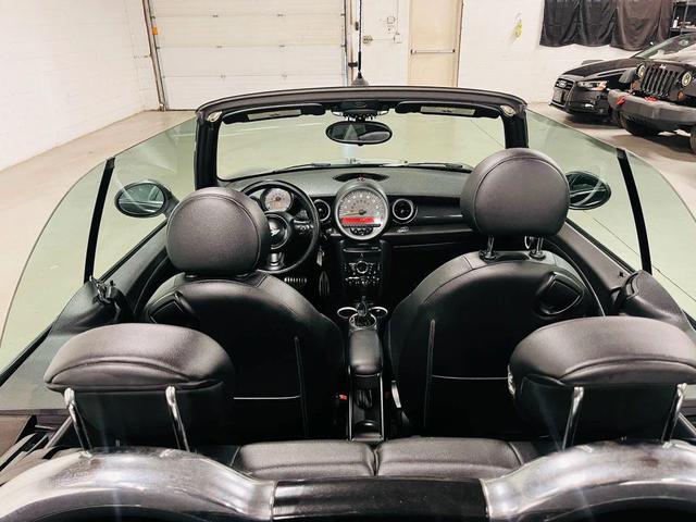 Photo of 2015 Gray MINI Convertible