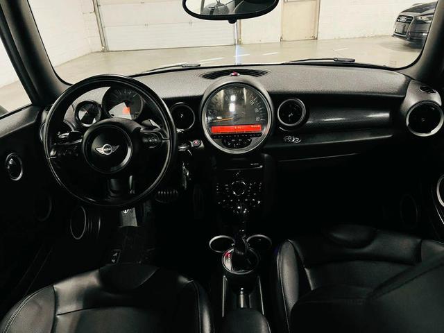 Photo of 2015 Gray MINI Convertible