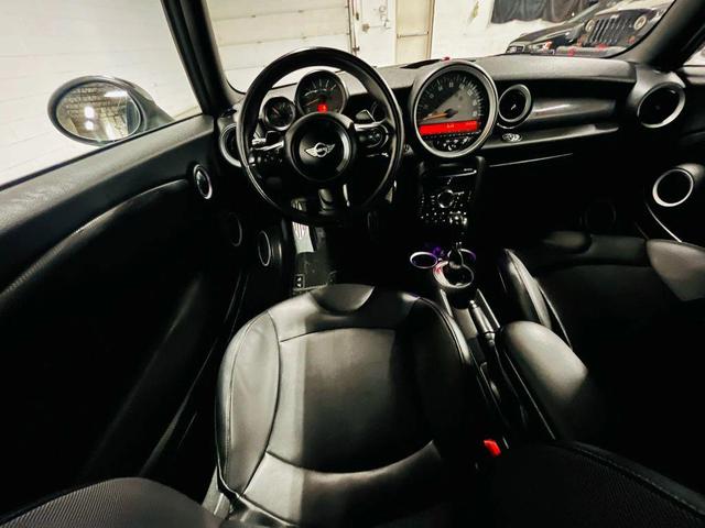 Photo of 2015 Gray MINI Convertible