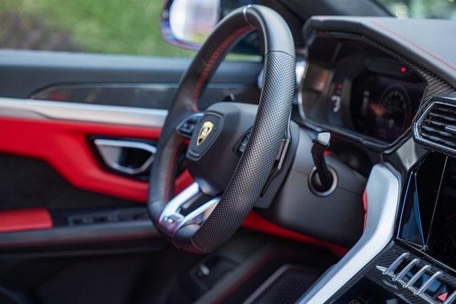 Photo of 2020 Blu Eleos Metallic Lamborghini Urus