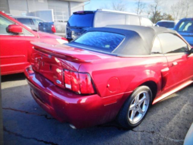 2004 Ford Mustang