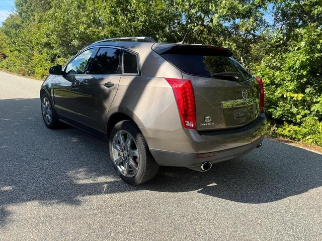 Photo of 2012 GOLD Cadillac SRX