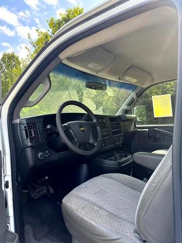 Photo of 2016 White Chevrolet Express 2500