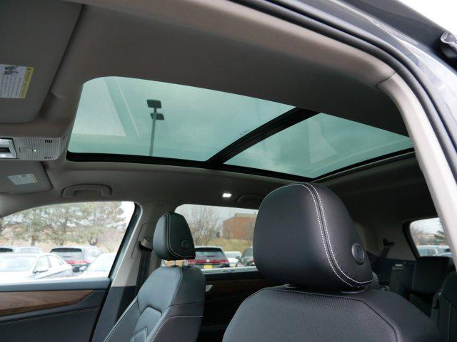 Photo of 2025 Pure Gray Volkswagen Atlas