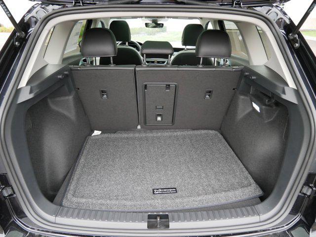 Photo of 2025 Deep Black Pearl Volkswagen Taos