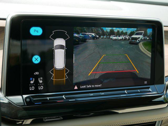 Photo of 2025 Deep Black Pearl Volkswagen Atlas