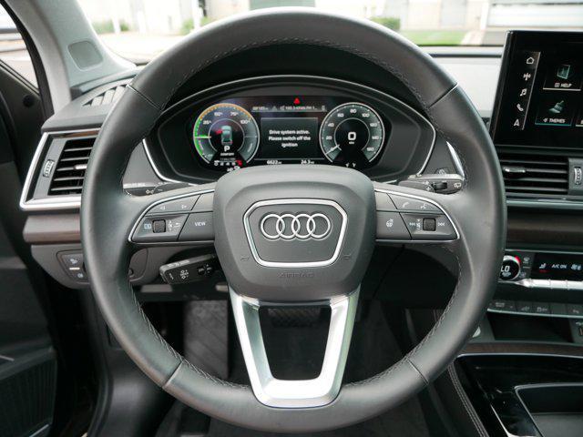 Photo of 2023 Chronos Gray Metallic Audi Q5