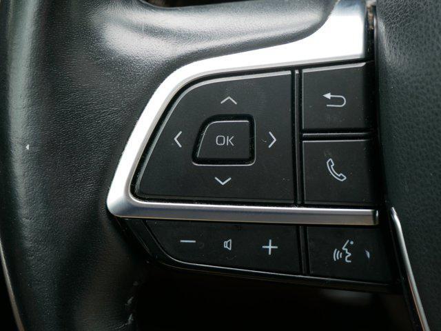 Photo of 2020 Midnight Black Metallic Toyota Highlander Hybrid