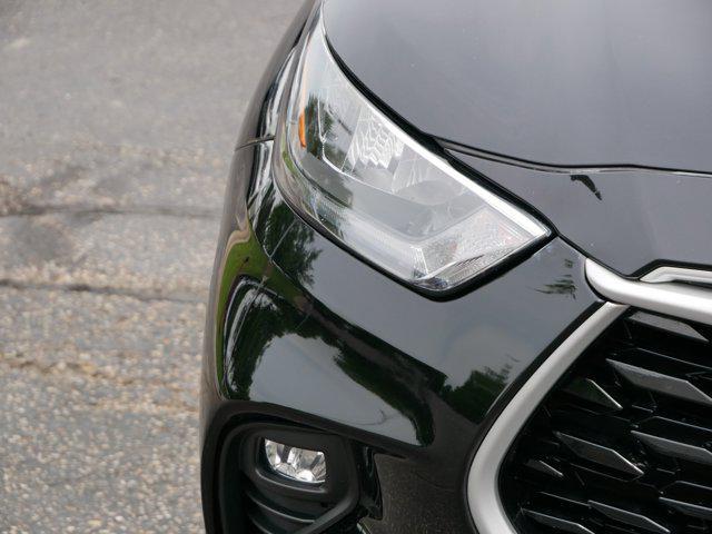 Photo of 2020 Midnight Black Metallic Toyota Highlander Hybrid