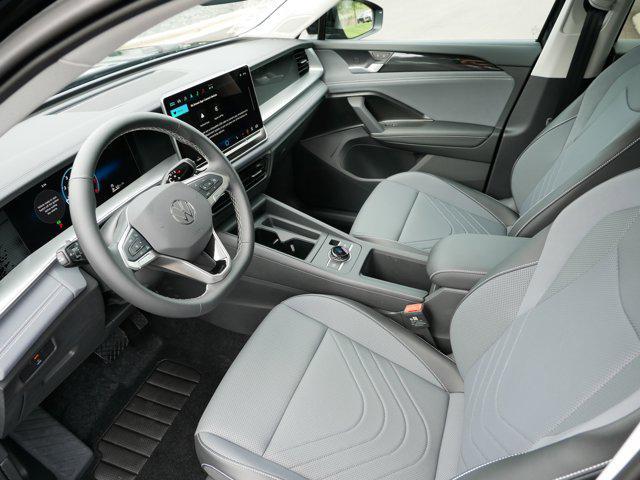 Photo of 2025 Deep Black Pearl Volkswagen Tiguan