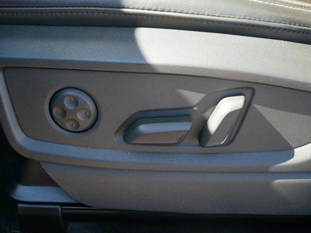 Photo of 2023 Florett Silver Metallic Audi Q5