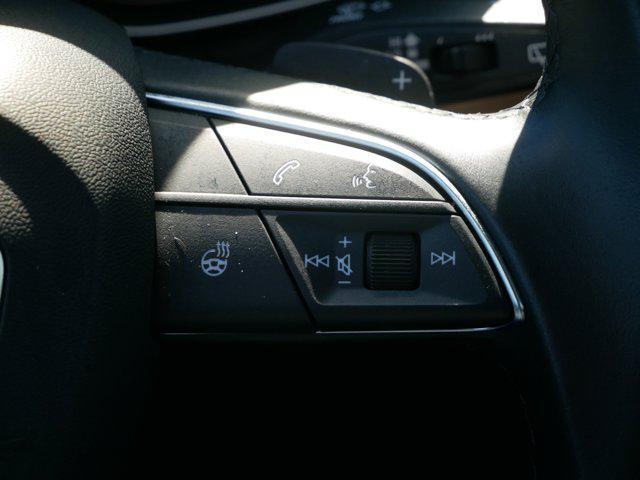Photo of 2023 Florett Silver Metallic Audi Q5