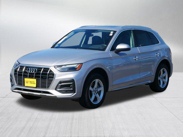 Photo of 2023 Florett Silver Metallic Audi Q5
