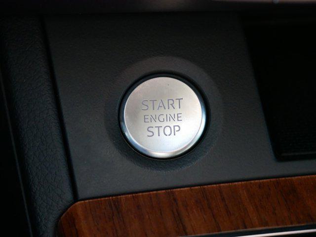 Photo of 2023 Florett Silver Metallic Audi Q5