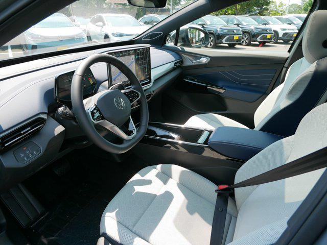 Photo of 2025 Pure Gray w/Black Roof Volkswagen ID.4