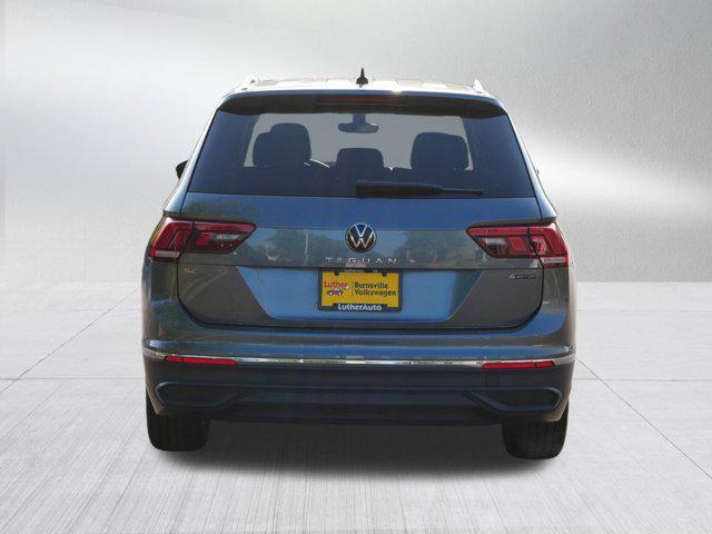 Photo of 2024 Platinum Gray Metallic Volkswagen Tiguan