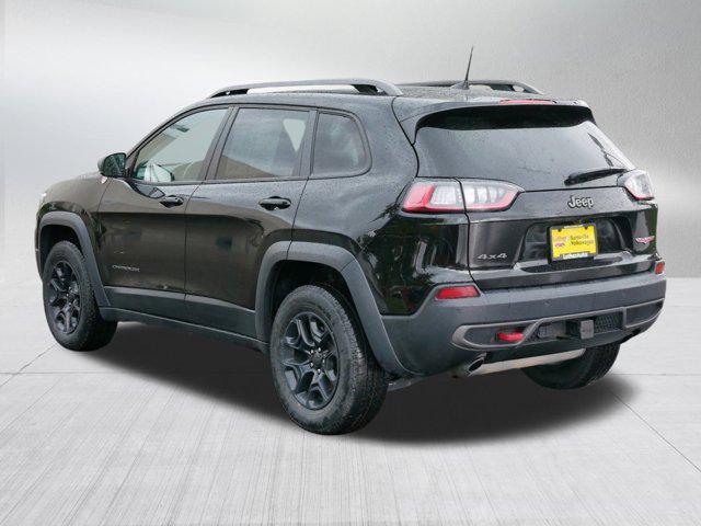 Photo of 2020 Diamond Black Crystal Pearlcoat Jeep Cherokee