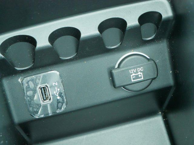 Photo of 2020 Diamond Black Crystal Pearlcoat Jeep Cherokee
