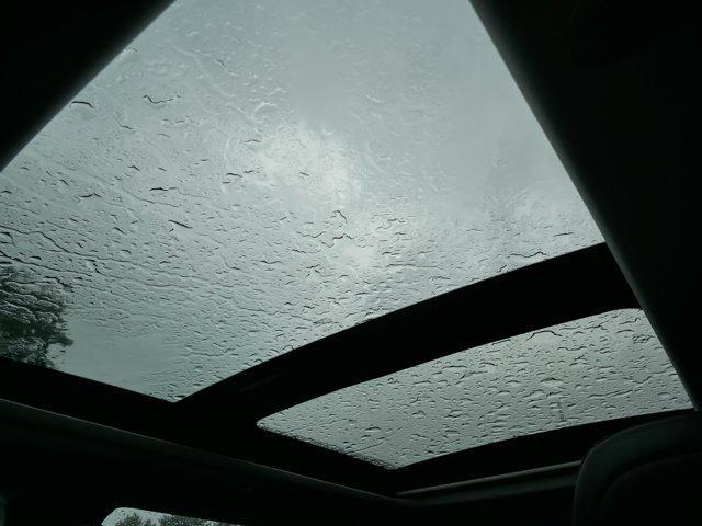 Photo of 2020 Diamond Black Crystal Pearlcoat Jeep Cherokee