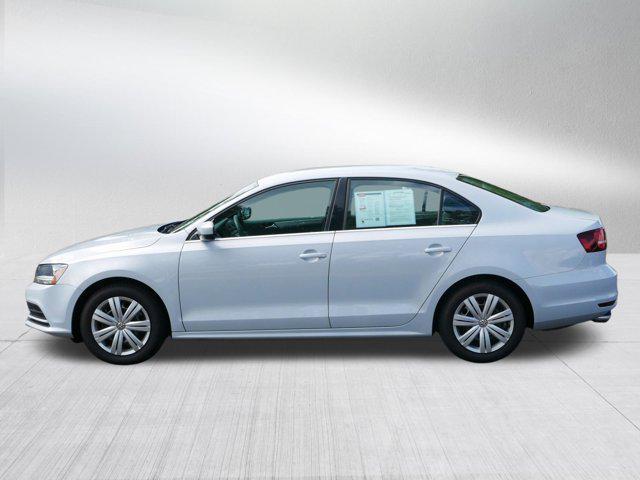 Photo of 2017 White Silver Metallic Volkswagen Jetta