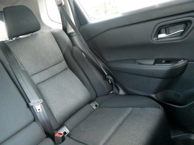Photo of 2024 Brilliant Silver Metallic Nissan Rogue