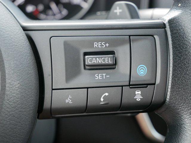 Photo of 2024 Brilliant Silver Metallic Nissan Rogue