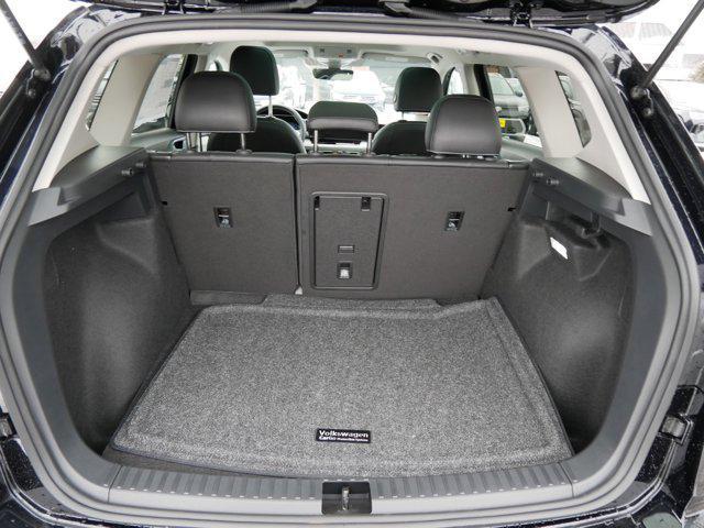 Photo of 2025 Deep Black Pearl Volkswagen Taos