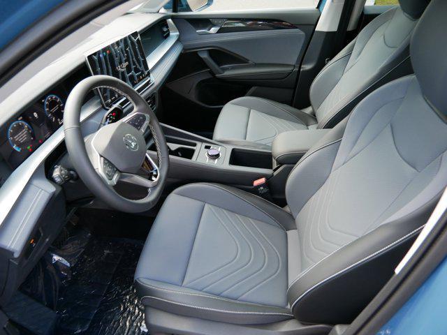 Photo of 2025 Monterey Blue Pearl Volkswagen Tiguan
