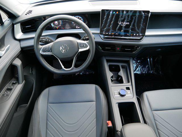 Photo of 2025 Monterey Blue Pearl Volkswagen Tiguan