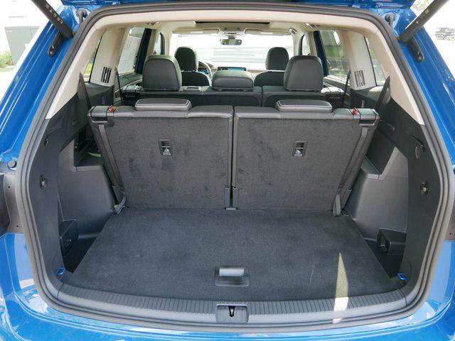 Photo of 2025 Mountain Lake Blue Metallic Volkswagen Atlas