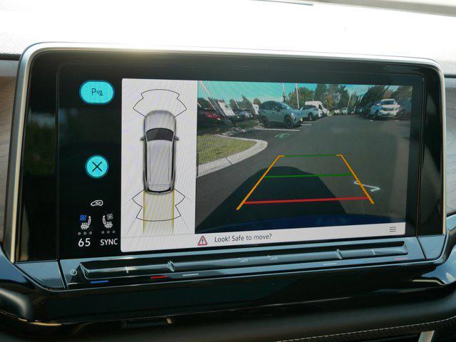 Photo of 2025 Mountain Lake Blue Metallic Volkswagen Atlas