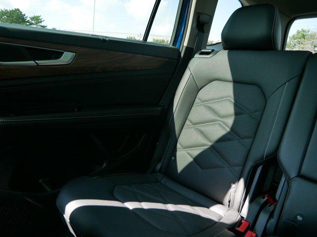 Photo of 2025 Mountain Lake Blue Metallic Volkswagen Atlas