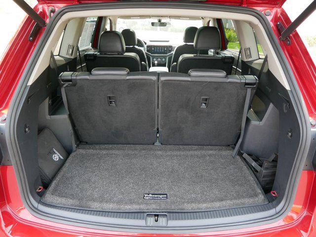 Photo of 2022 Aurora Red Metallic Volkswagen Atlas