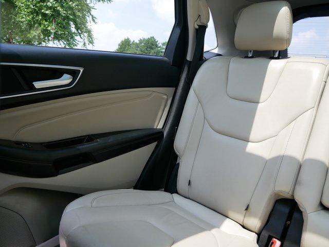 Photo of 2017 Magnetic Metallic Ford Edge