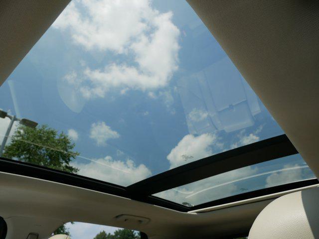 Photo of 2017 Magnetic Metallic Ford Edge