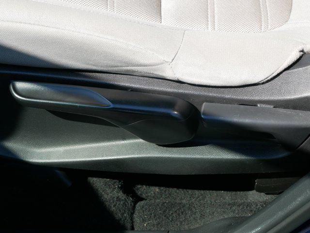 Photo of 2018 Obsidian Blue Pearl Honda CR-V