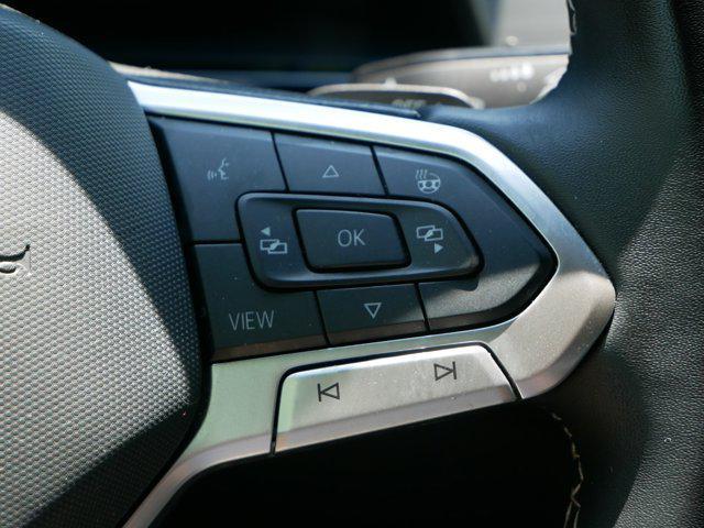 Photo of 2024 Platinum Gray Metallic Volkswagen Atlas Cross Sport