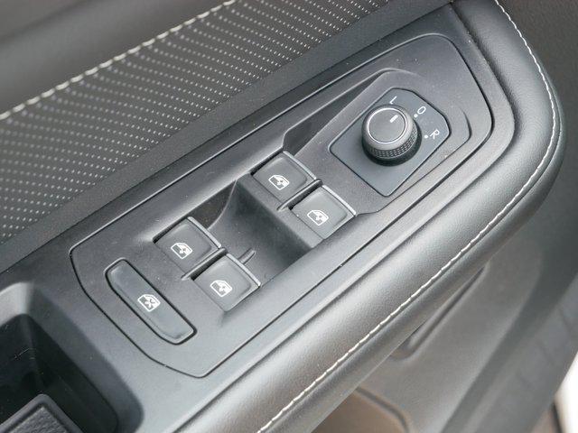 Photo of 2024 Pure White Volkswagen Atlas Cross Sport
