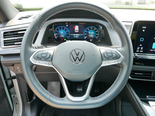 Photo of 2024 Pure White Volkswagen Atlas Cross Sport
