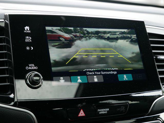 Photo of 2021 Modern Steel Metallic Honda Passport