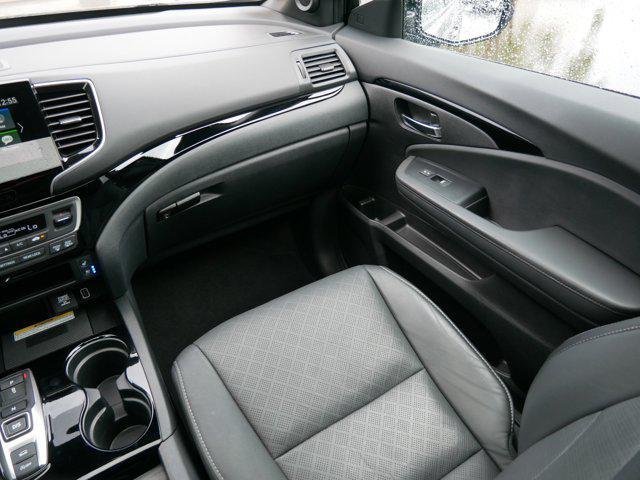 Photo of 2021 Modern Steel Metallic Honda Passport